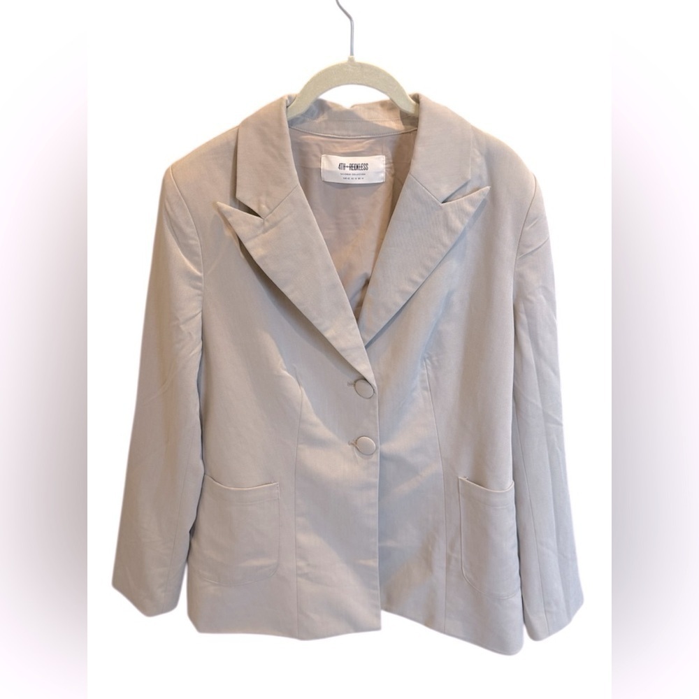 4th & Reckless Tailored Blazer Jacket Light Beige Open Back Modern Size 10